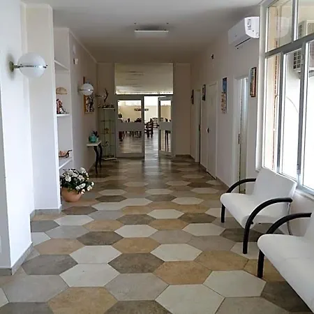 Sunrise Accessible Hotel *